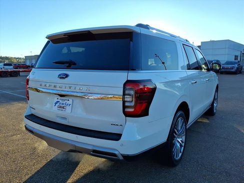 Used 2022 Ford Expedition Max Limited image 4