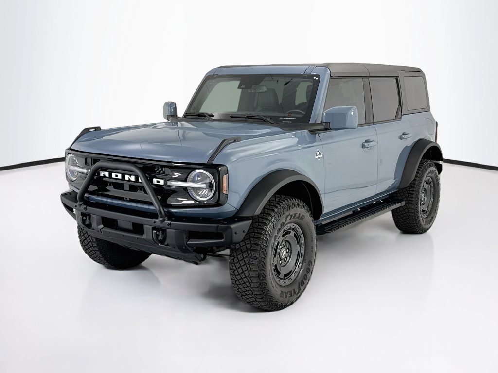 Used 2024 Ford Bronco Outer Banks AWD/4WD image 1