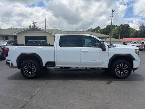 Used 2020 GMC Sierra 2500 AT4 w/ AT4 Premium Package AWD/4WD image 4