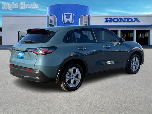 Used 2025 Honda HR-V LX image 8