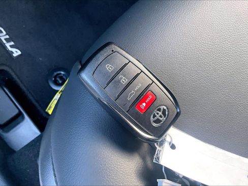 Used 2026 Toyota Corolla XLE FWD image 15