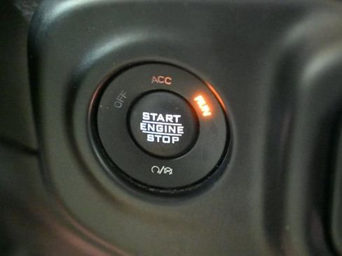 Used 2021 Jeep Wrangler Unlimited Sahara image 37