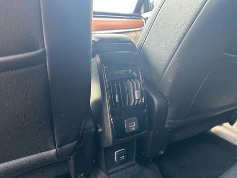 Certified 2024 Jeep Compass Limited image 22