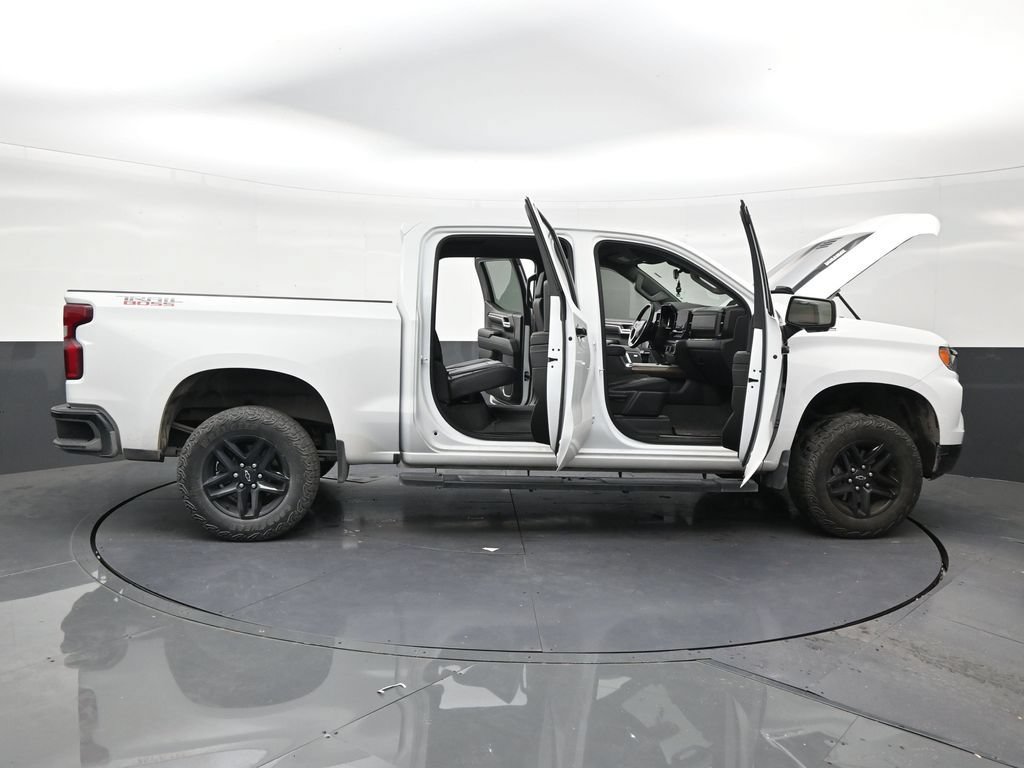 Used 2023 Chevrolet Silverado 1500 LT Trail Boss w/ LT Trail Boss Premium Package AWD/4WD image 29