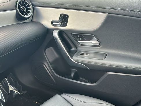 Used 2025 Mercedes-Benz CLA 250 image 26