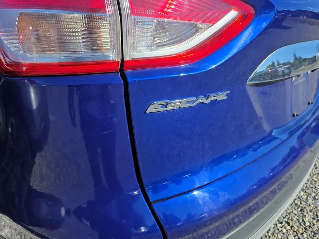 Used 2016 Ford Escape Titanium AWD/4WD image 6