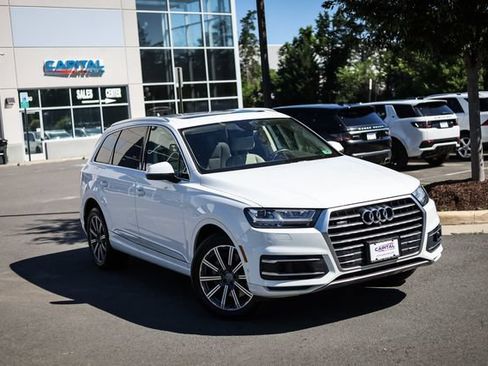 Used 2019 Audi Q7 2.0T Premium Plus w/ Premium Plus Package AWD/4WD image 3