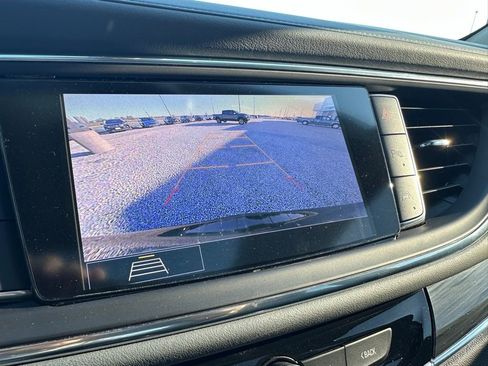 Used 2021 Buick Enclave Premium w/ Sun and Sites Package image 21