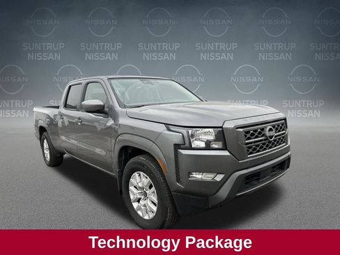 Used 2024 Nissan Frontier SV w/ Technology Package image 9