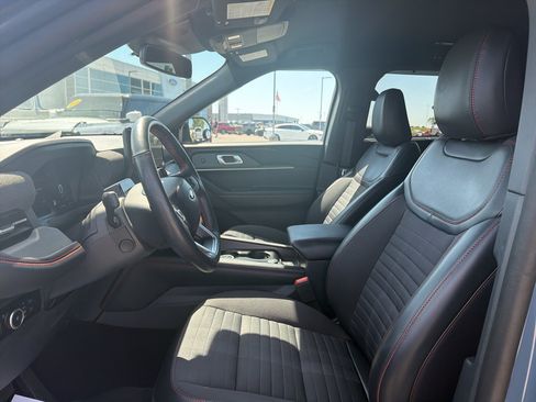 Certified 2025 Ford Explorer ST-Line w/ Premium Package RWD image 10