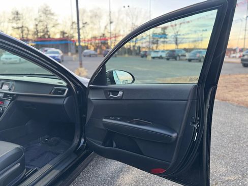 Used 2016 Kia Optima EX image 17