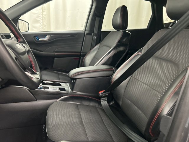 Used 2023 Ford Escape ST-Line Elite AWD/4WD image 9