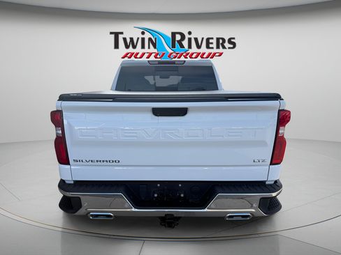 Used 2023 Chevrolet Silverado 1500 LTZ w/ LTZ Convenience Package II AWD/4WD image 3