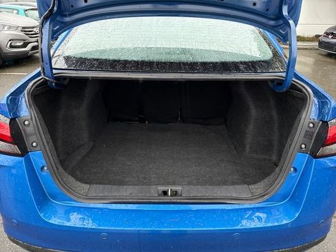 Used 2020 Nissan Versa SV image 15