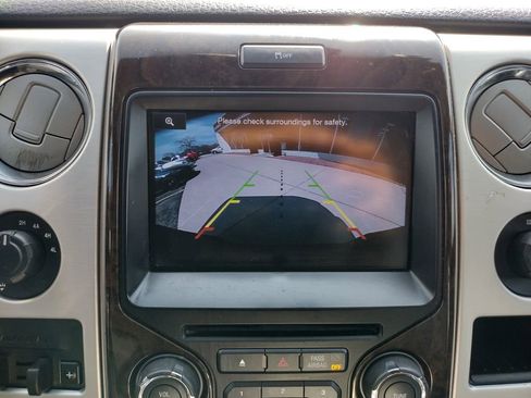 Used 2013 Ford F150 Platinum image 4