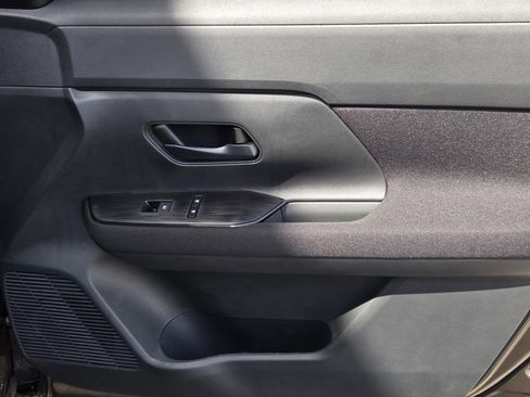 New 2026 Nissan Kicks S image 8