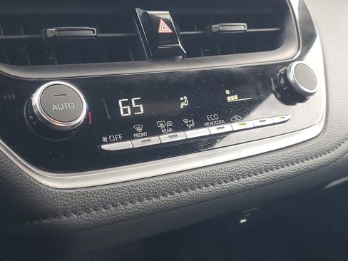 Used 2023 Toyota Corolla SE FWD image 28