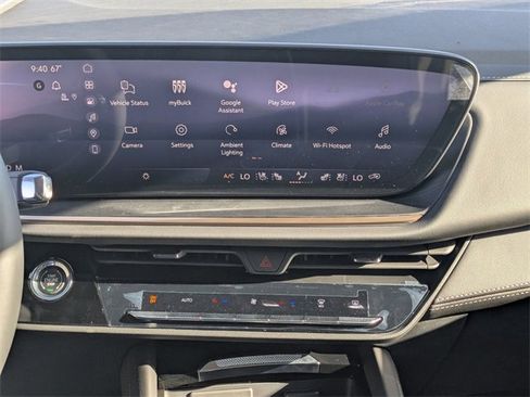 New 2026 Buick Envision Avenir image 18