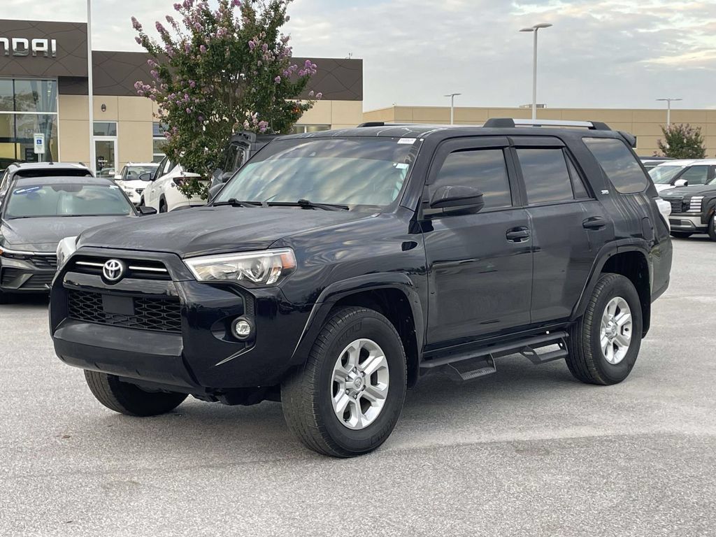 Used 2023 Toyota 4Runner SR5 AWD/4WD image 23