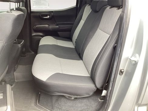 Certified 2023 Toyota Tacoma TRD Off-Road image 13