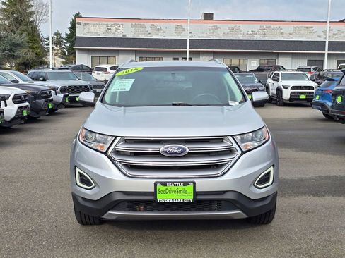 Used 2016 Ford Edge Titanium w/ Technology Package image 2
