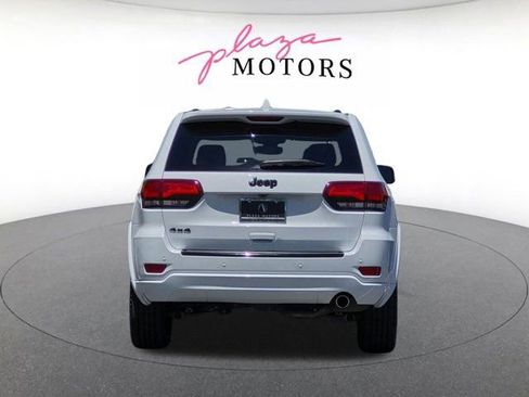 Used 2018 Jeep Grand Cherokee Altitude AWD/4WD image 6