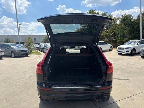 Used 2024 Volvo XC60 T8 Plus w/ Protection Package Premier AWD/4WD image 9