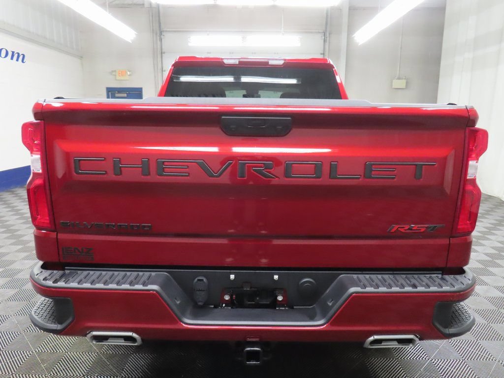 Used 2025 Chevrolet Silverado 1500 RST w/ Z71 Off-Road Package AWD/4WD image 31