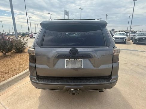 Used 2016 Toyota 4Runner 4WD image 4