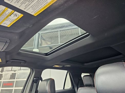 Used 2017 Ford Explorer Sport AWD/4WD image 22
