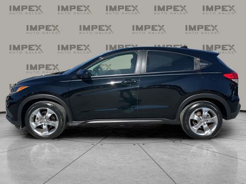 Used 2022 Honda HR-V LX image 2