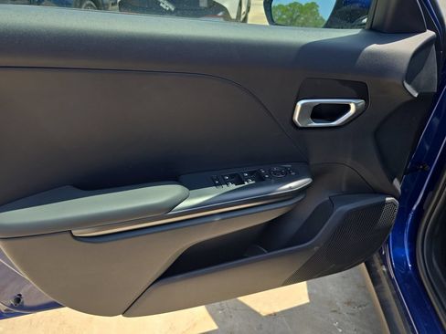 New 2026 Kia K4 FWD image 17
