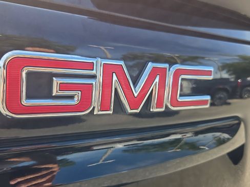 Used 2021 GMC Terrain SLE w/ Driver Convenience Package FWD image 31