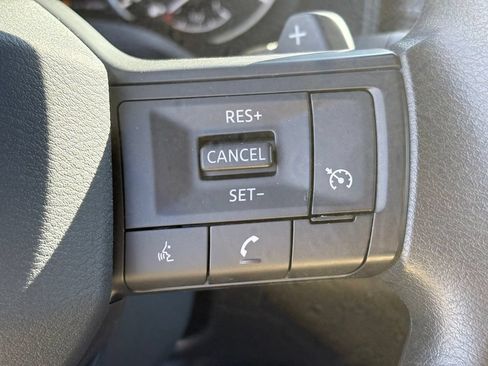 Used 2026 Nissan Rogue S FWD image 13