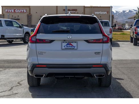 Used 2024 Honda CR-V Sport Touring image 4