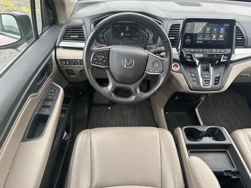 Used 2023 Honda Odyssey EX-L image 12