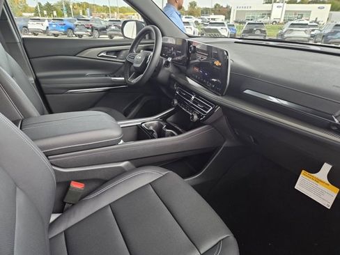 New 2026 Chevrolet Traverse LT w/ Sun and Wheel Package image 21