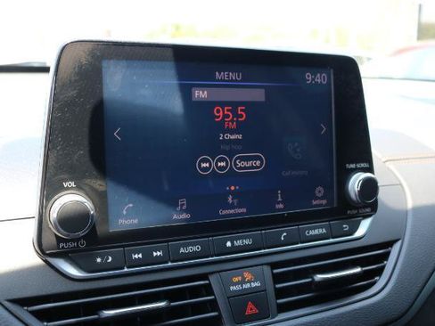 Used 2020 Nissan Altima 2.5 SR FWD image 11