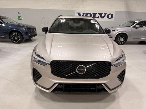 Used 2026 Volvo XC60 B5 Plus w/ Protection Package Premier image 6