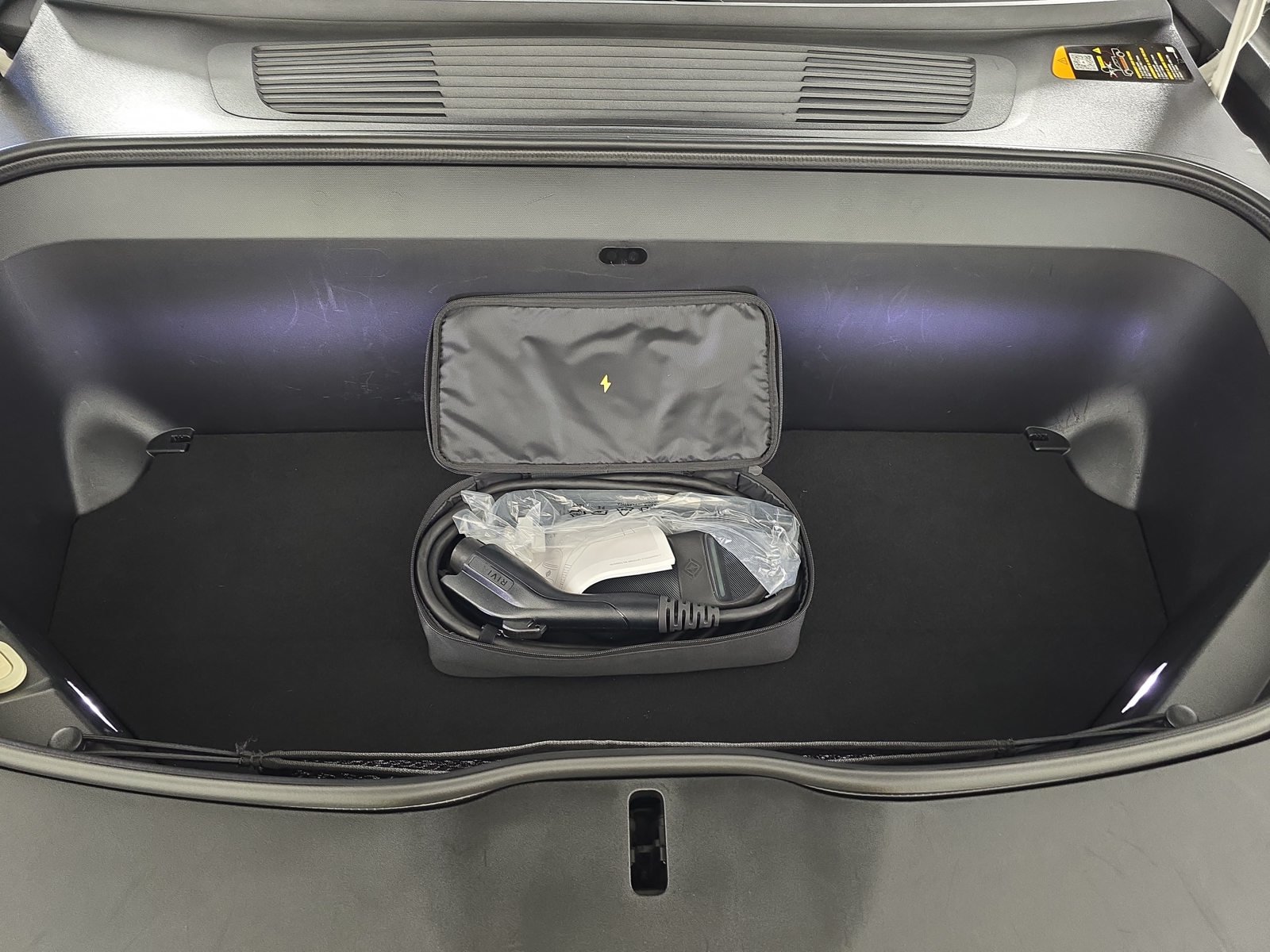 Used 2022 Rivian R1T Adventure AWD/4WD image 14