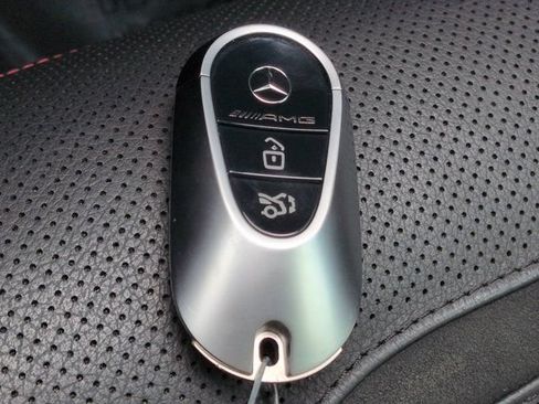 Certified 2024 Mercedes-Benz GLC 43 AMG 4MATIC image 30