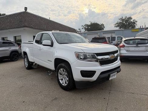 Used 2020 Chevrolet Colorado LT w/ Safety Package RWD image 7