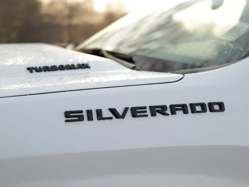 Used 2025 Chevrolet Silverado 1500 LT image 33