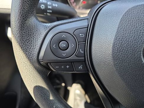 Used 2023 Toyota RAV4 XLE AWD/4WD image 19