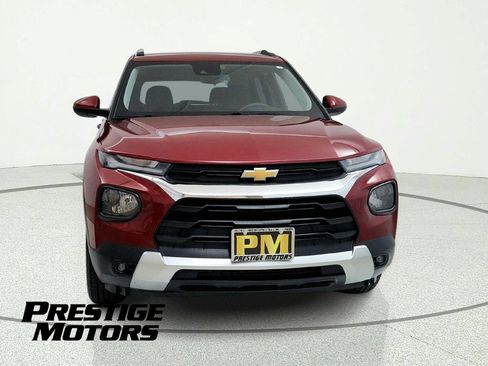 Used 2021 Chevrolet TrailBlazer LT AWD/4WD image 2