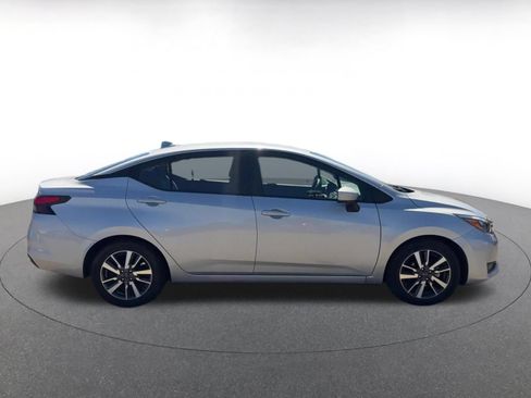 Used 2025 Nissan Versa SV FWD image 15