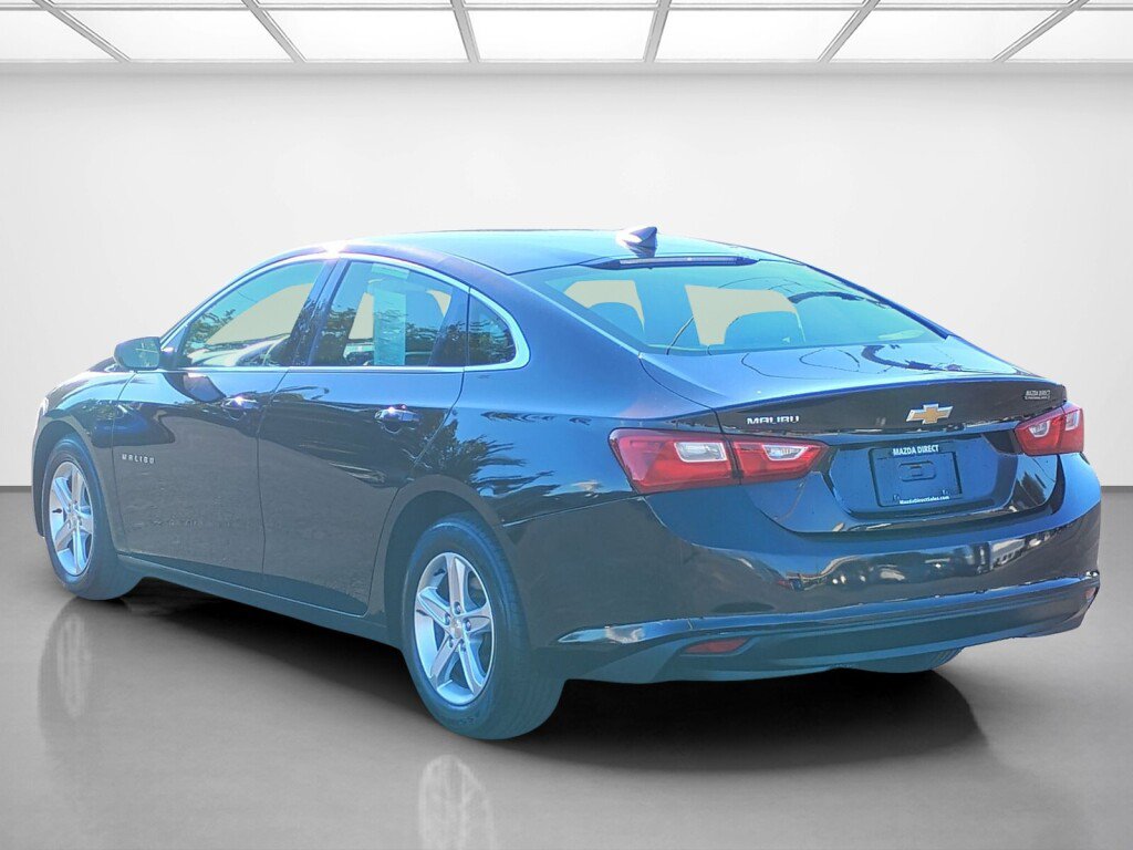 Used 2020 Chevrolet Malibu LS FWD image 3
