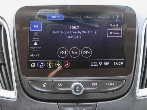 Used 2024 Chevrolet Malibu LT FWD image 17