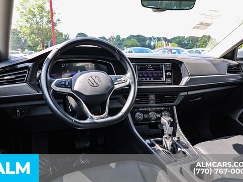 Used 2024 Volkswagen Jetta SE FWD image 26