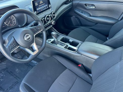 Used 2024 Nissan Sentra SV image 11